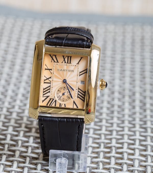 5 Luxury Watches Rectangular Case