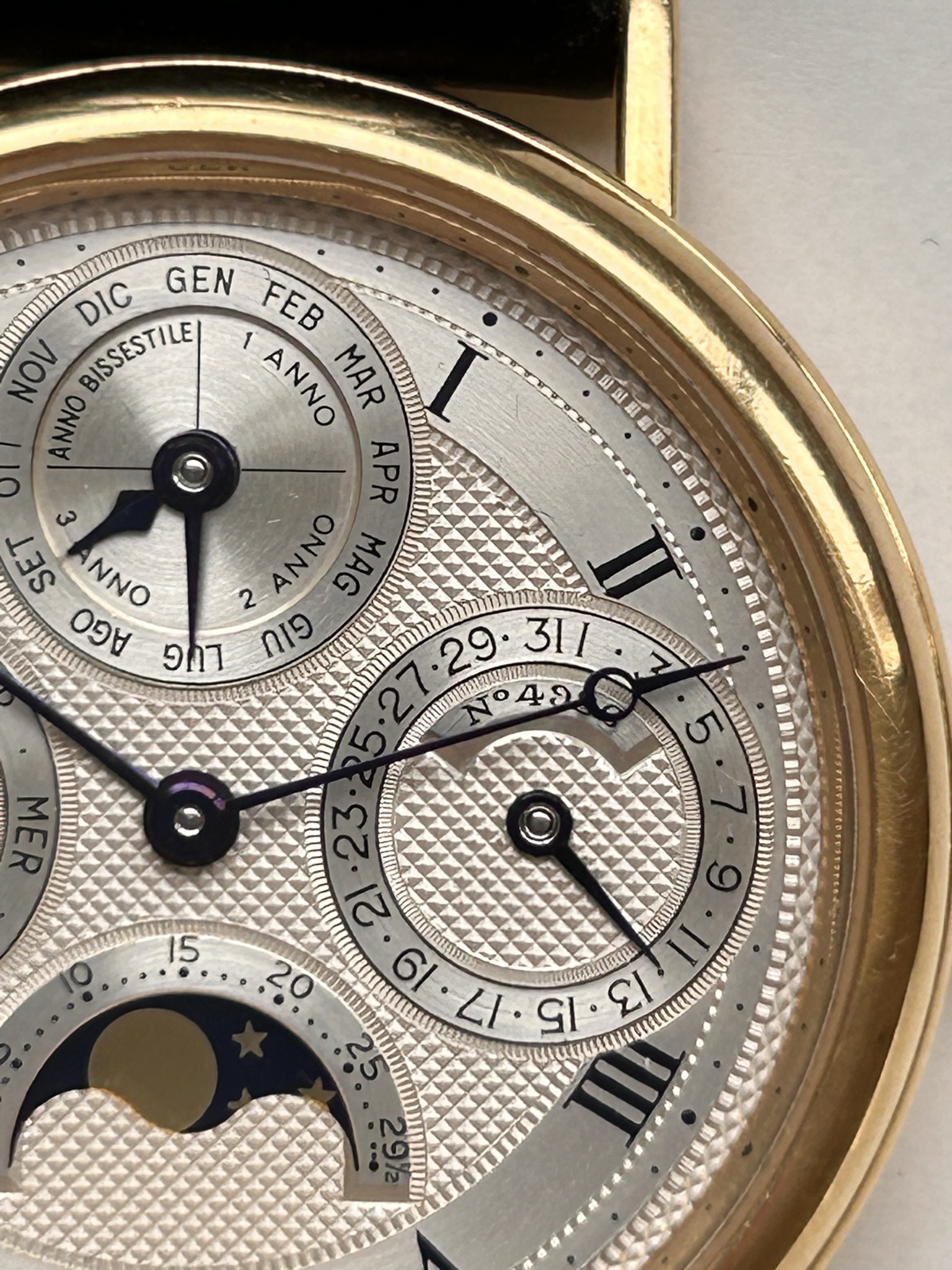 Alfredo Paramico y su colección de relojes de alta gama