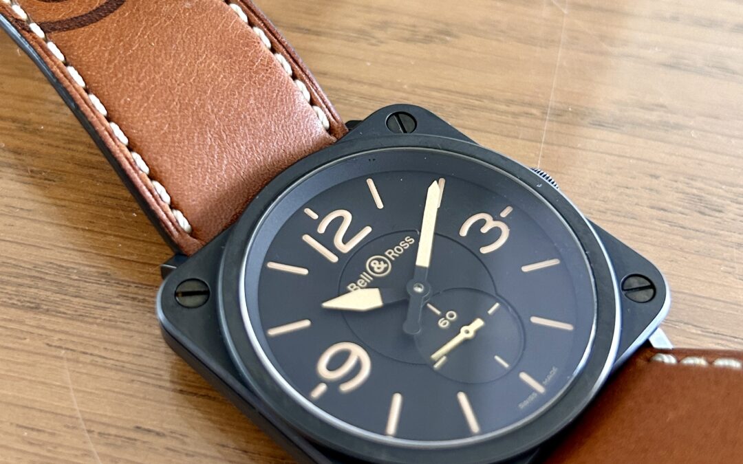 ¿Qué Opinas del Diseño Cuadrado Característico del Bell & Ross BR 03-98 PB?